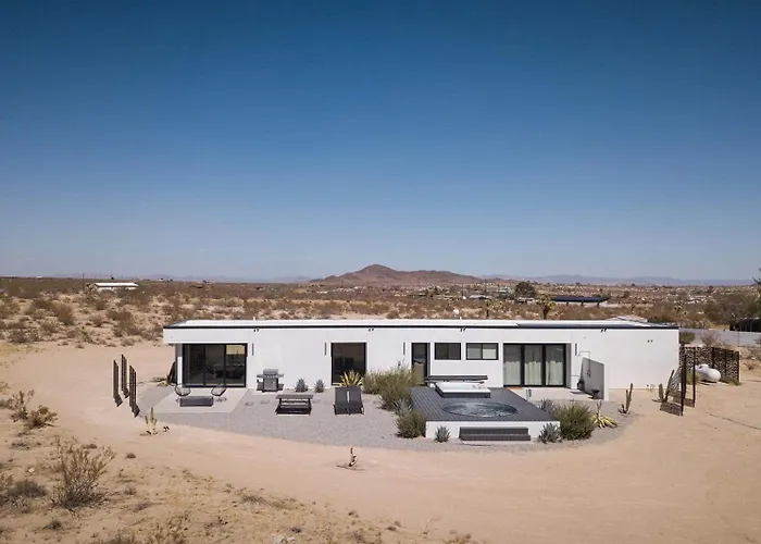Skydweller - Joshua Tree Modern