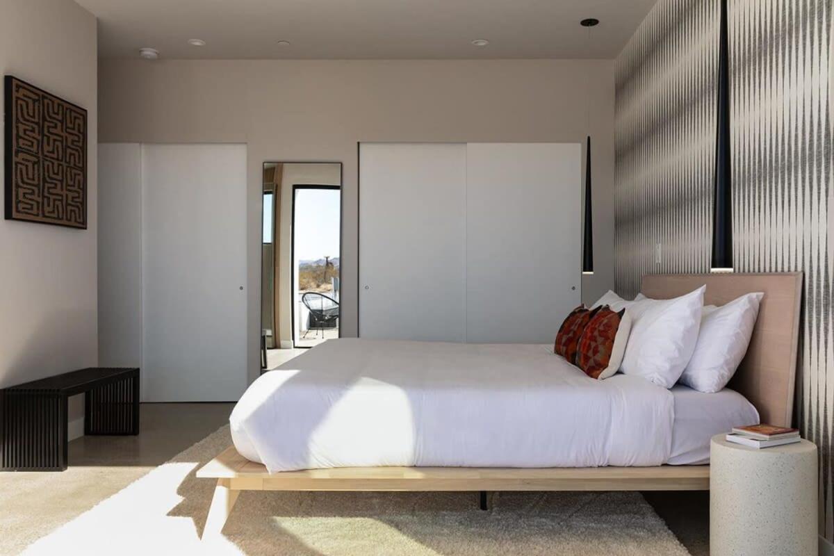 Skydweller - Modern Holiday home *
