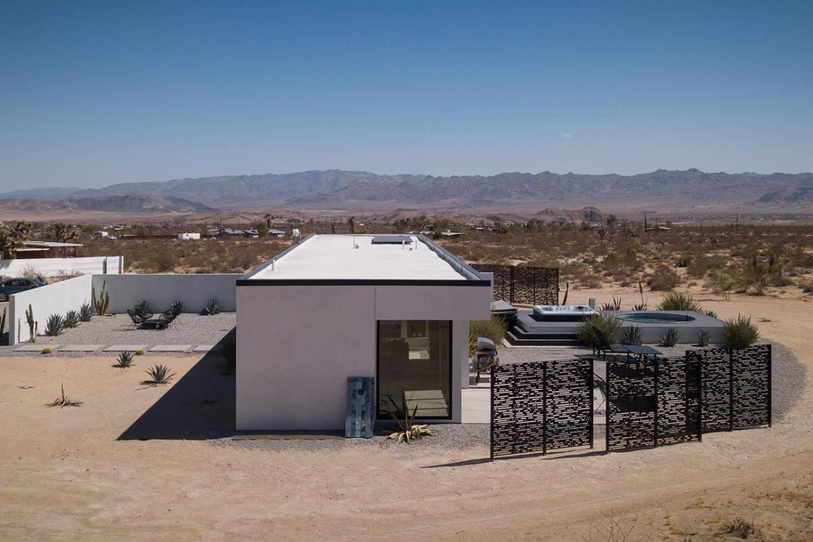 Skydweller - Modern Holiday home *